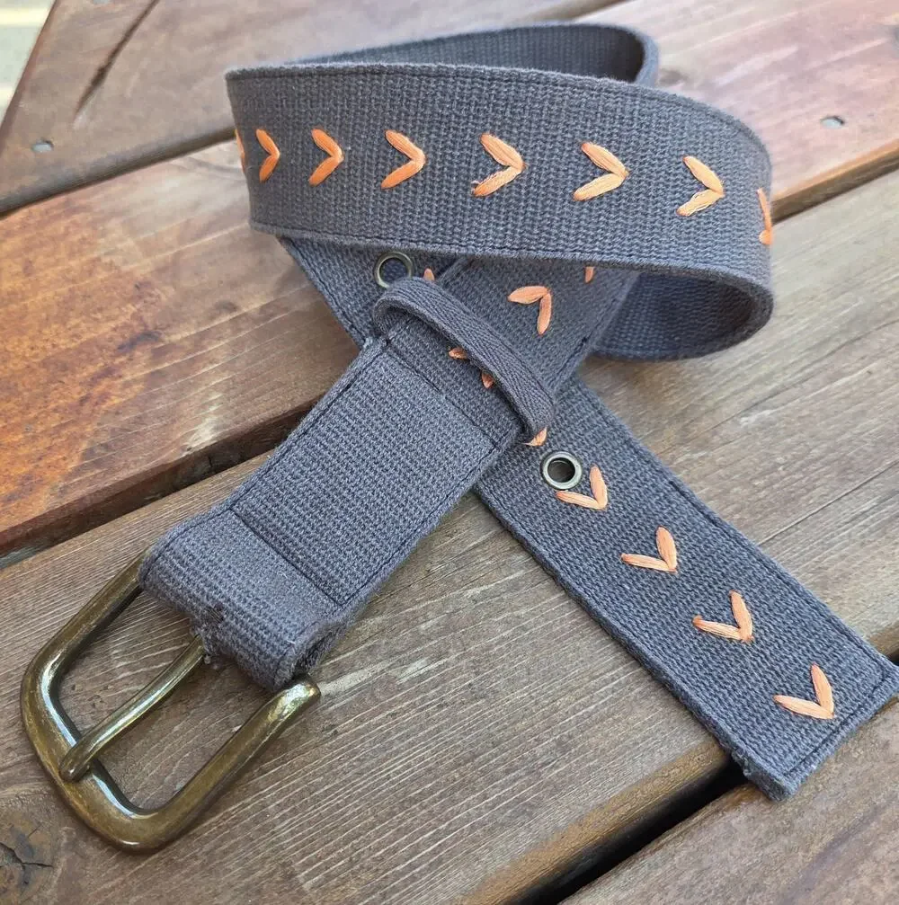 Anthropologie Style Cotton Web Belt XS S Gray Coral Embroidered Chevron Brass